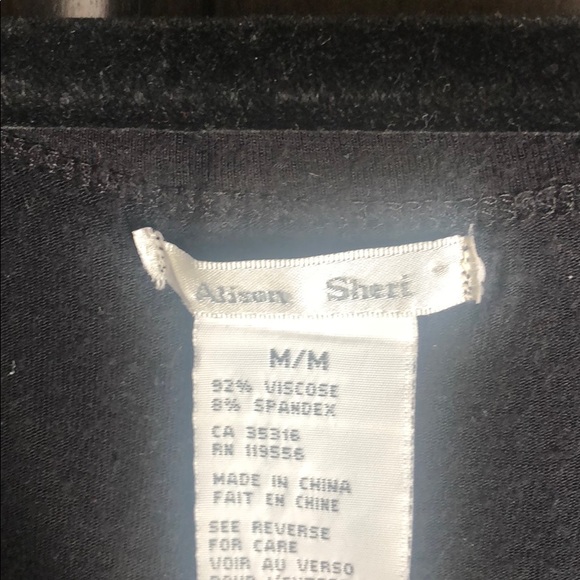 Pretty faux wrap tank with small flower embellishment - Picture 3 of 5